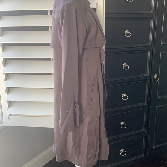 Gray Vigoss trench/duster, size small. - Picture 6 of 7
